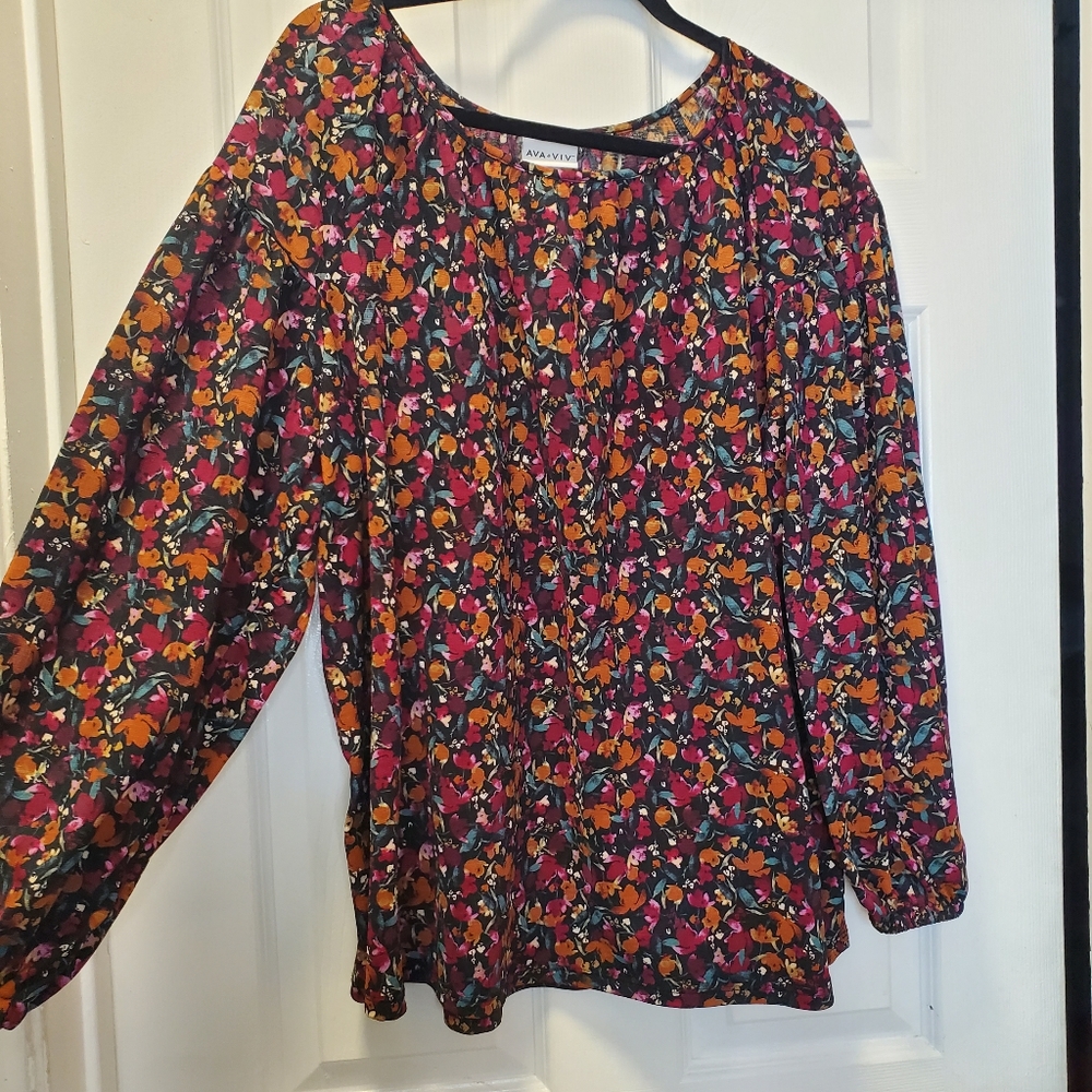 Ava & Viv long sleeve floral pattern Blouse size 1x